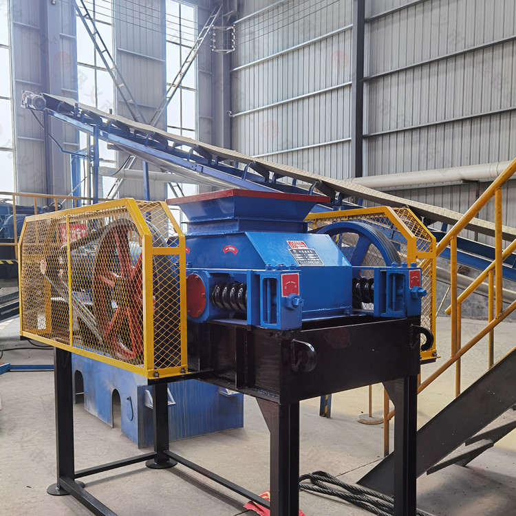  雙齒輥破碎機(jī)破碎玻璃瓶效果怎么樣？